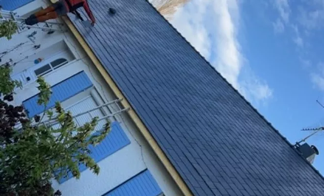 Changement de gouttières et d'ardoise sur une toiture à Treillières, Nantes, France Toiture